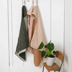 Noppies Wickeltuch Botanical 100x100 Cm Beetle -Alvi Shop noppies wickeltuch botanical 100x100 cm beetle a357129 5